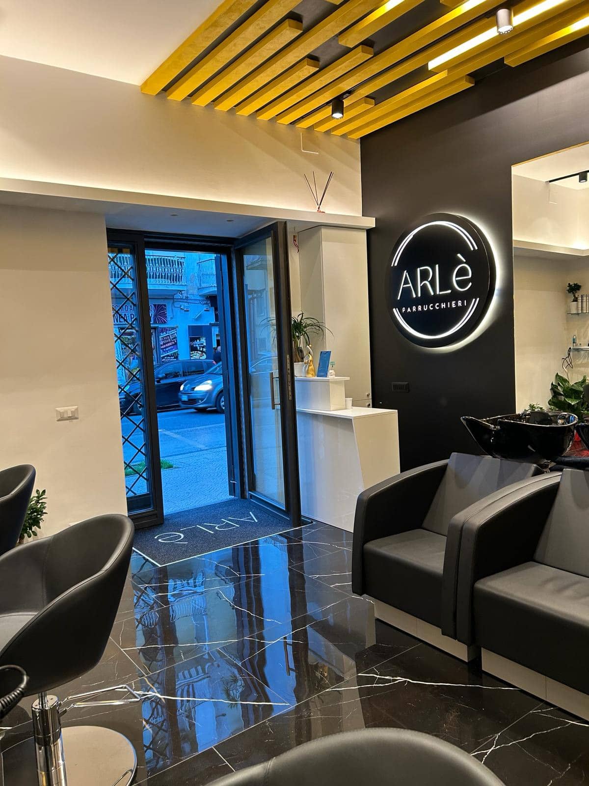 arle-parrucchieri-saloon (2)